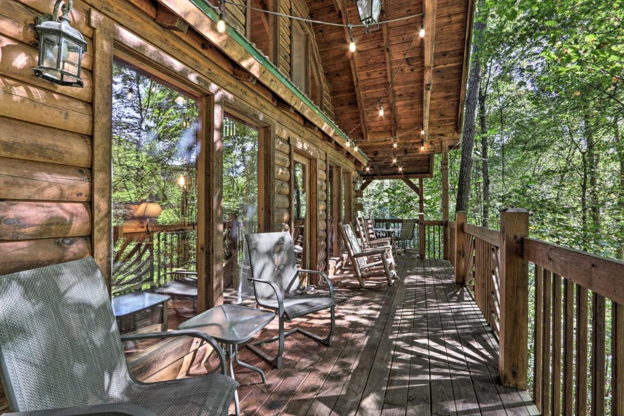 Cabin With Hot Tub And Deck, 3 Mi To Pigeon Forge Sevierville Exteriör bild